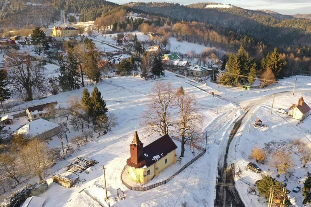 Burg Nad Banskou Stiavnicou Pension Stiavnicke Bane Buitenkant foto