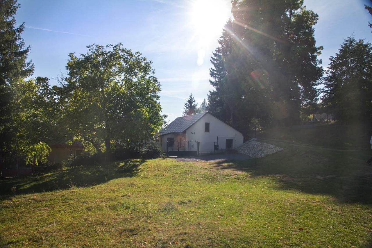 Burg Nad Banskou Stiavnicou Pension Stiavnicke Bane Buitenkant foto
